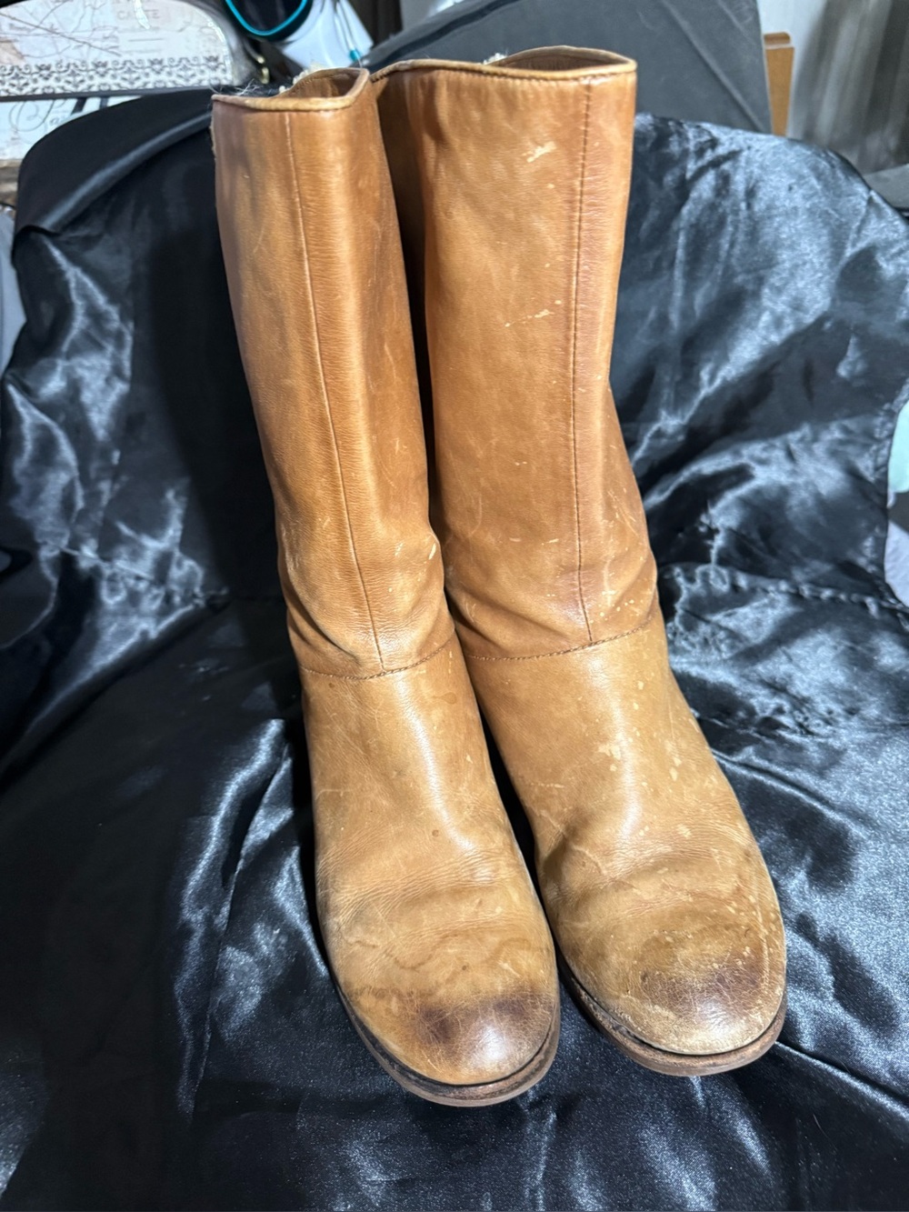 Brown Leather UGGs W/ Laced Up Sheep Skin In The Back of Boots Womens Size 9